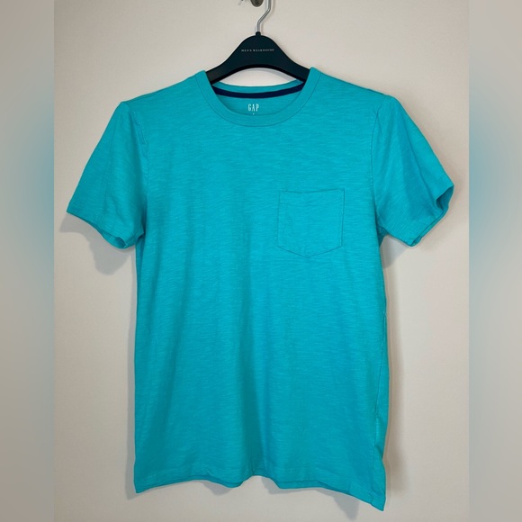 GAP Other - GAP Pocket T-Shirt